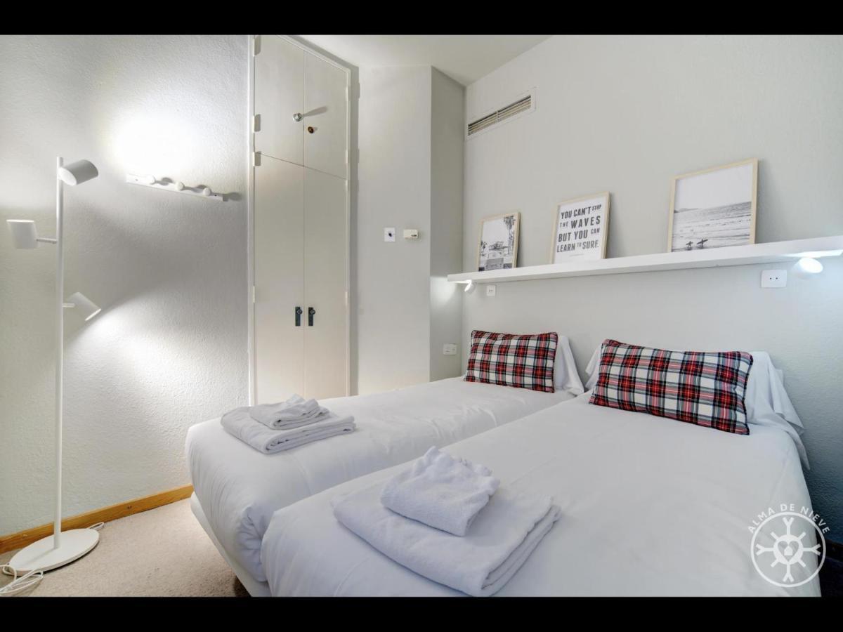 Conilh De Alma De Nieve Apartment Naut Aran Exterior photo